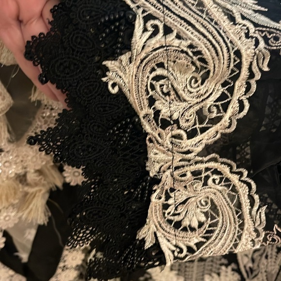 Pakistani Designer Sana Safinaz Black and beige Embroidered Outfit - Picture 6 of 15